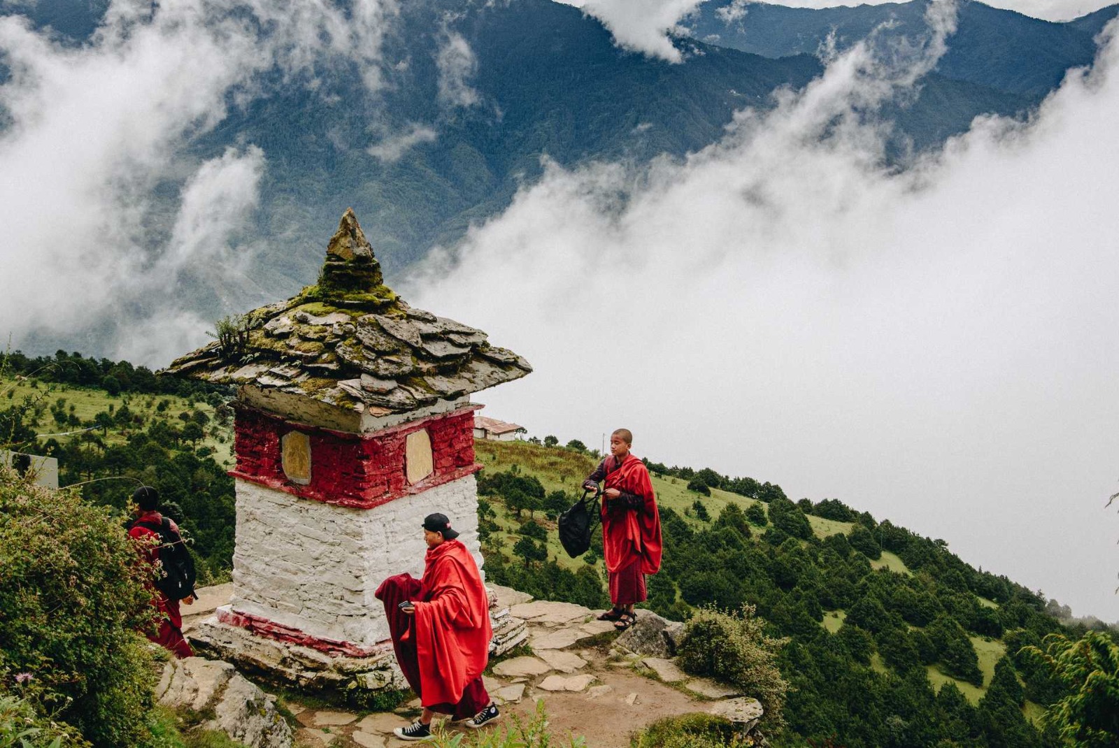 Laya Gasa Trek